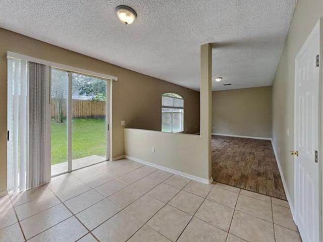 3 bedroom, Lauderdale FL 33311 106028747