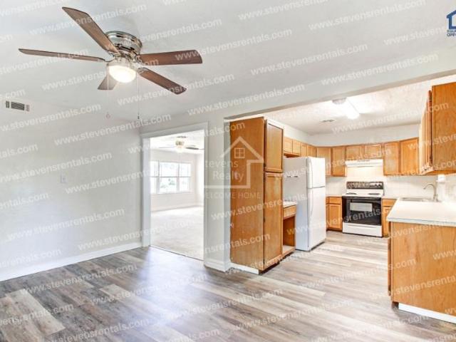 3 bedroom, Lawton OK 73507 104922637