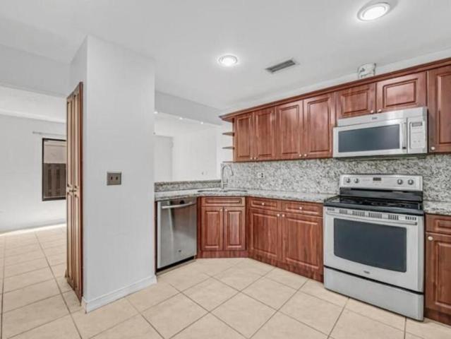 3 bedroom, Lake Worth FL 33467 106217696