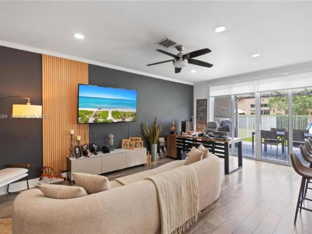 3 bedroom, Lake Worth FL 33467 106217697