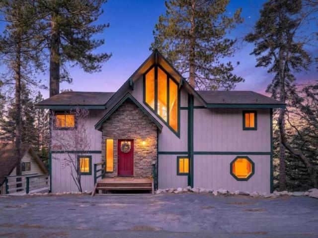 3 bedroom, Lake Arrowhead CA 92352 LS105541984