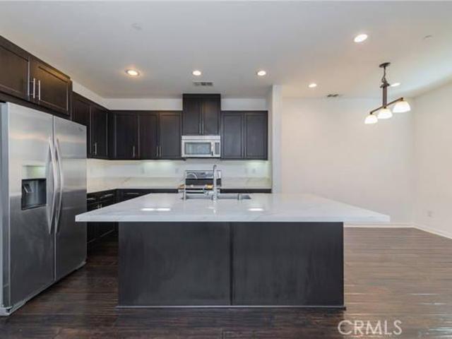 3 bedroom, Lake Forest CA 92630 105990978