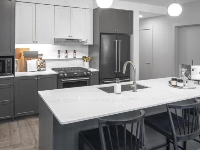 3 bedroom, Lake Oswego OR 97035 LS104491289