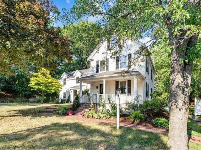 3 bedroom, Lexington MA 02420 105512807