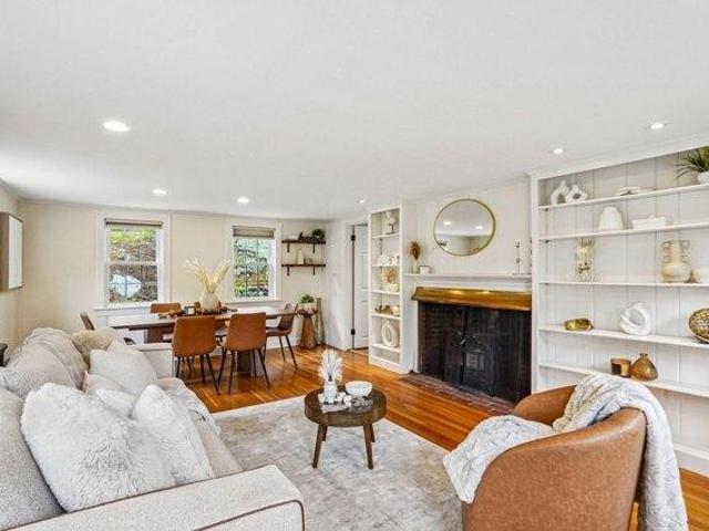 3 bedroom, Lexington MA 02421 105548620