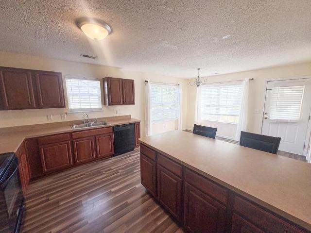 3 bedroom, Lexington SC 29073 106214785