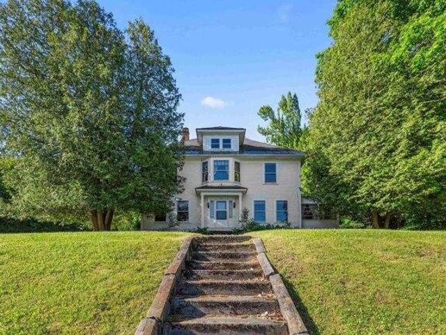 3 bedroom, Lebanon NH 03766 104758944