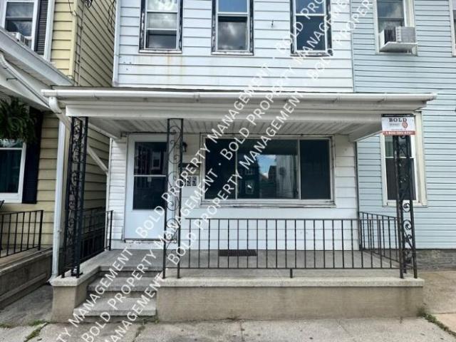 3 bedroom, Lebanon PA 17042 LS105639619