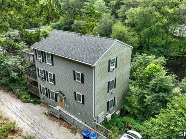 3 bedroom, Ledyard CT 06335 105533907
