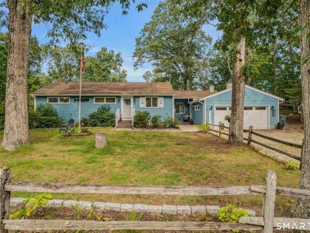 3 bedroom, Ledyard CT 06335 105548725