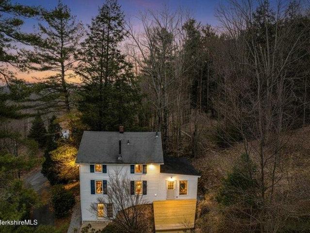 3 bedroom, Lee MA 01238 104192521