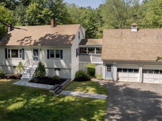 3 bedroom, Lee NH 03861 105477350