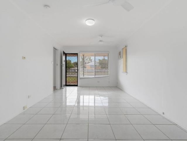 3 BEDROOM LEICHHARDT CLOSE TO SCHOOL