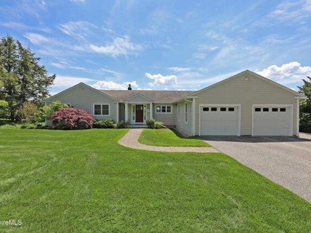 3 bedroom, Lenox MA 01240 105341377