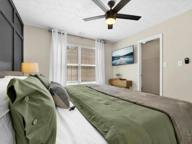 3 bedroom, Lilburn Lilburn 30047 5875 75826032