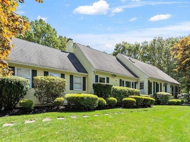 3 bedroom, Lincoln MA 01773 104789997