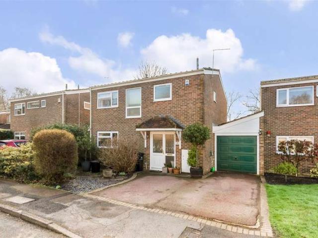 3 Bedroom Link Detached House