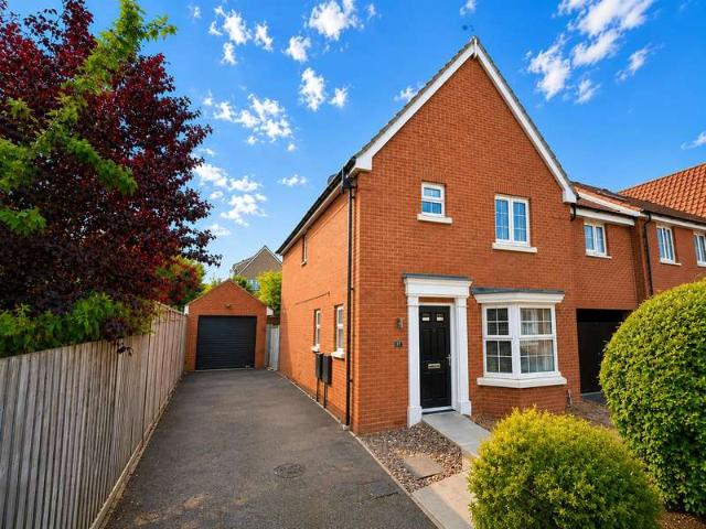 3 Bedroom Link Detached House