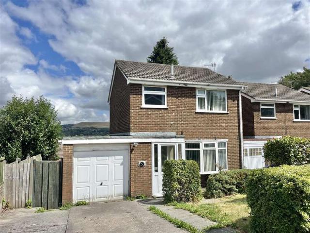 3 Bedroom Link Detached House