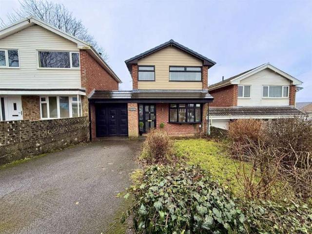 3 Bedroom Link Detached House