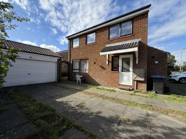 3 Bedroom Link Detached House