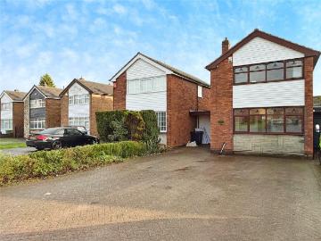 3 bedroom link detached house to rent