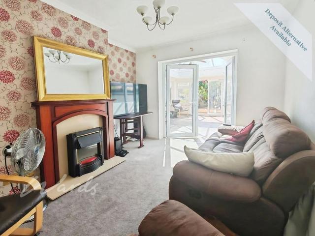 3 bedroom link detached house to rent