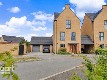 3 bedroom link detached house to rent