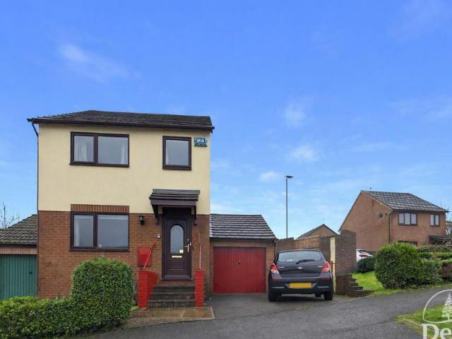 3 bedroom link detached house to rent