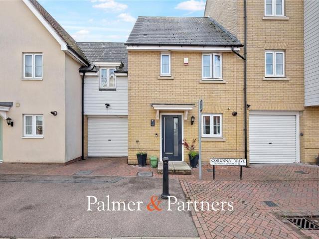 3 bedroom link detached house for sale