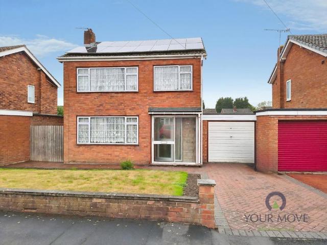 3 bedroom link detached house for sale