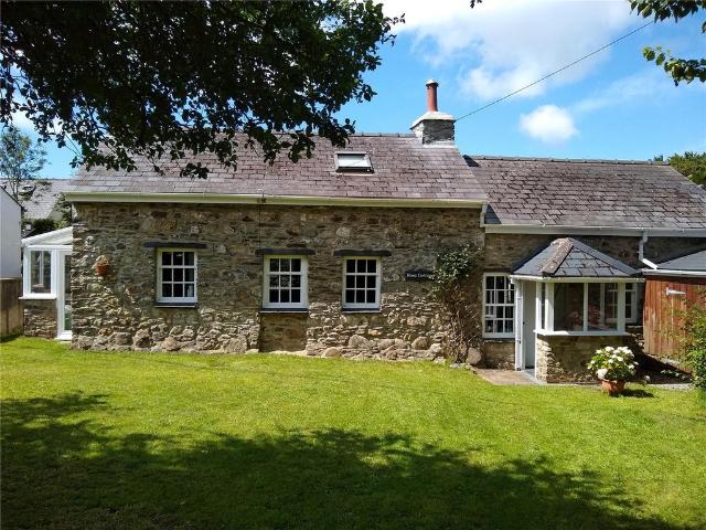 3 bedroom link detached house for sale