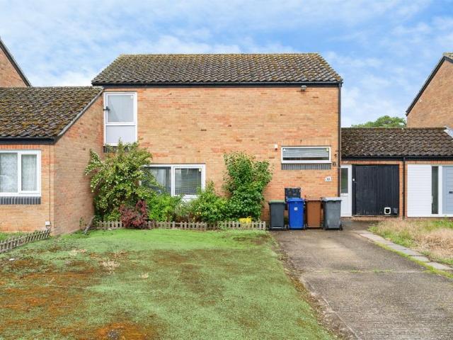 3 bedroom link detached house for sale