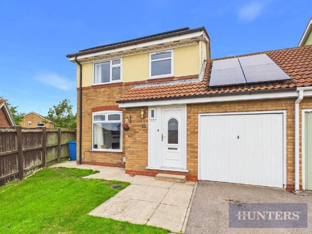 3 bedroom link detached house for sale