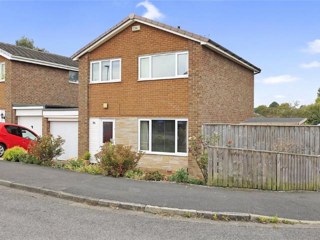 3 bedroom link detached house for sale