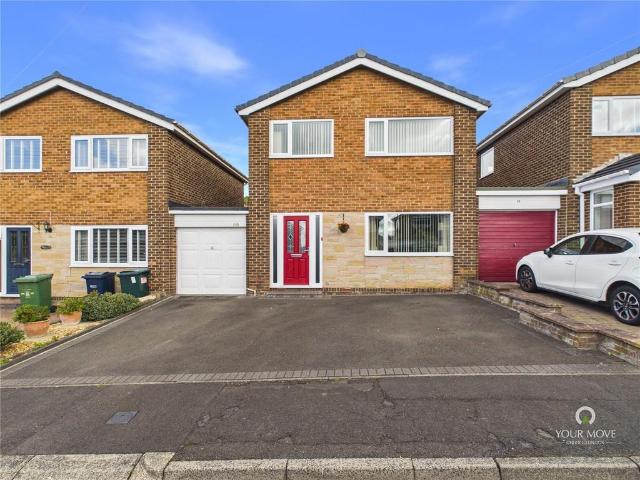 3 bedroom link detached house for sale
