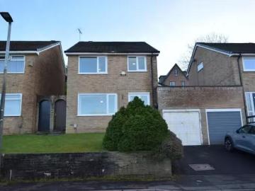 3 bedroom link detached house for rent in Petrel Close, BB1