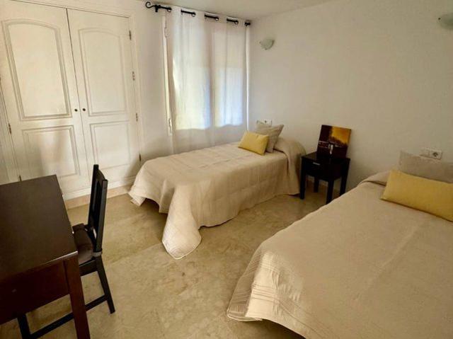 3 bedroom luxury Apartment for rent in Marbella Del Este, Andalusia