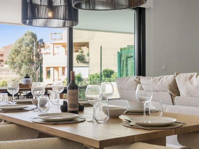 3 bedroom luxury Flat for rent in Estepona, Spain