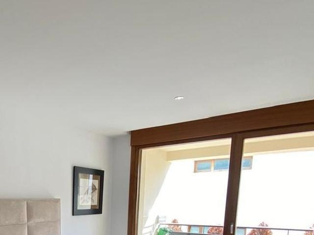 3 bedroom luxury Flat for rent in Marbella Del Este, Spain