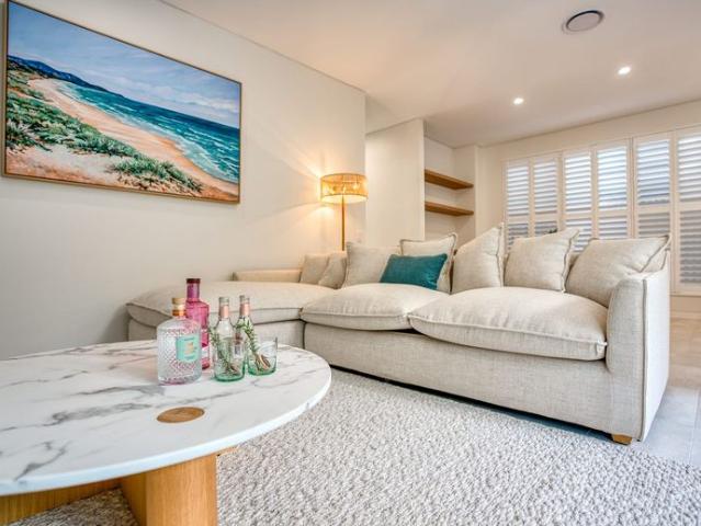 3 Bedroom Luxury House Available 14/05/26 Fully Furnished inclusive of Gym access