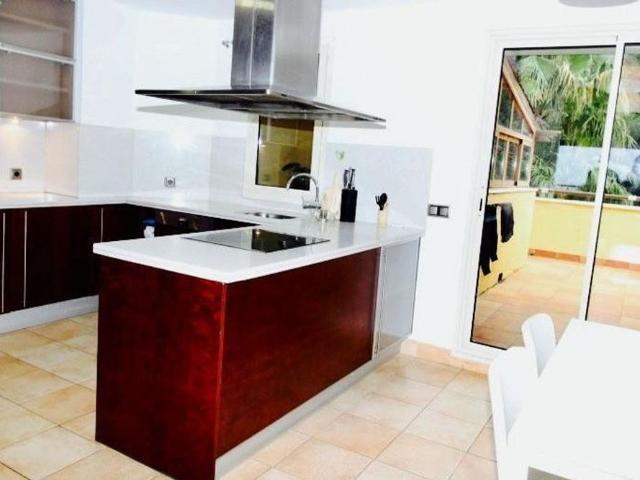 3 bedroom luxury penthouse for rent in The Golden Mile, Marbella, Andalusia