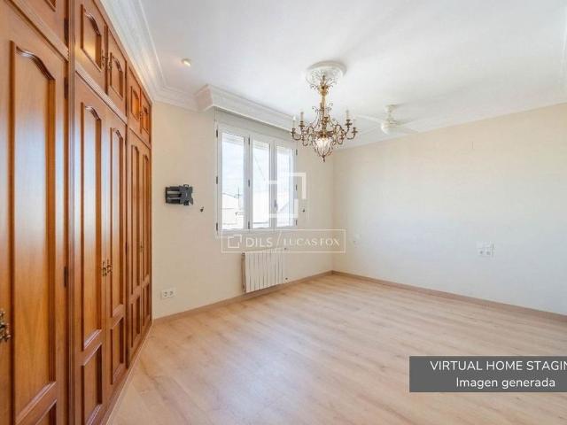 3 bedroom luxury penthouse for rent in Valencia, Spain