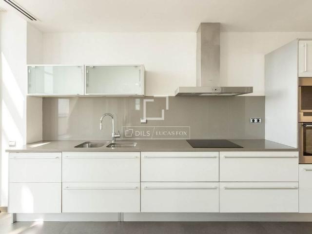 3 bedroom luxury penthouse for rent in Barcelona, Spain
