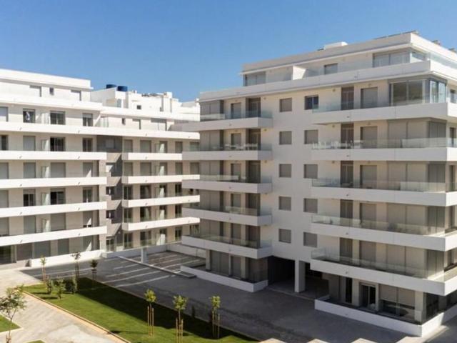 3 bedroom luxury penthouse for rent in Nueva Andalucia, Spain