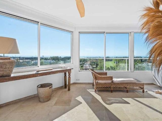Luxury penthouse for rent in San Pedro de Alcántara, Andalusia