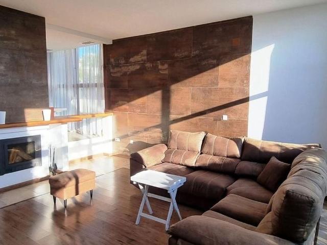3 bedroom luxury Semidetached House for rent in Benahavís, Spain