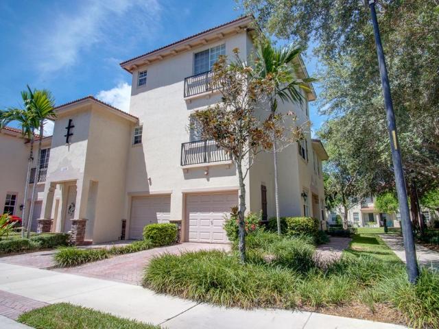 3 bedroom luxury Townhouse for rent in Delray Beach, Florida