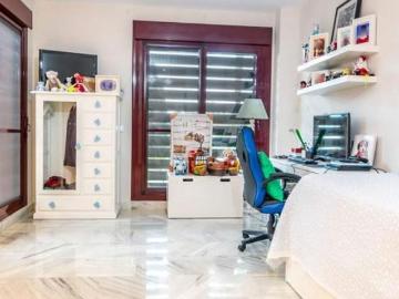 3 bedroom luxury Townhouse for rent in Estepona, Spain