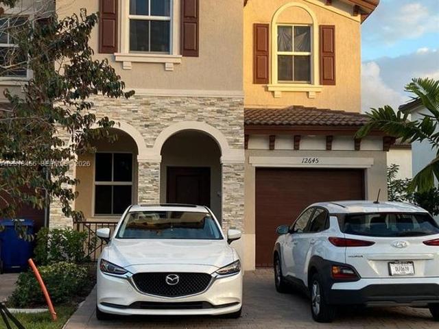 3 bedroom luxury Townhouse for rent in North Miami, United States